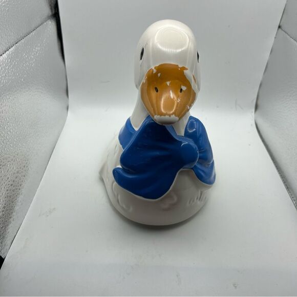 - Vintage hand painted goose cookie jar with flaws - Picture 6 of 10